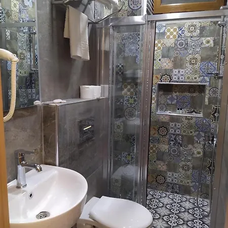 Bonami * Provincia di Istanbul