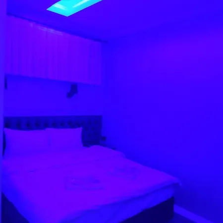 Bonami * Κωνσταντινούπολη