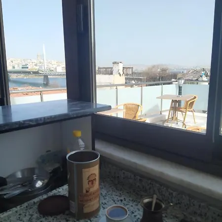 Bonami * Κωνσταντινούπολη