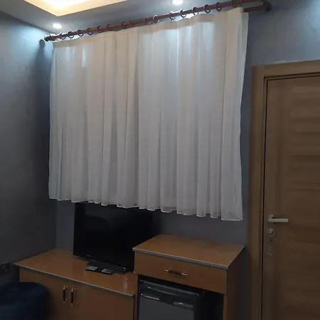 Bonami Hotel *