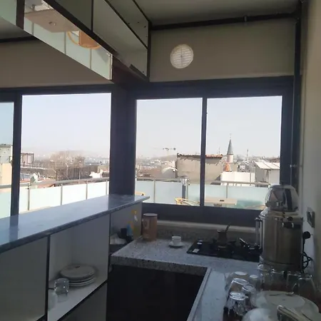 Bonami Hotel *